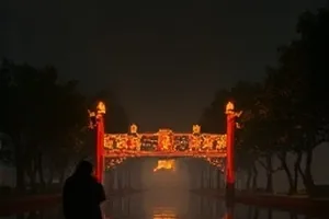 《无声放映厅》剧照：老式放映机与光柱